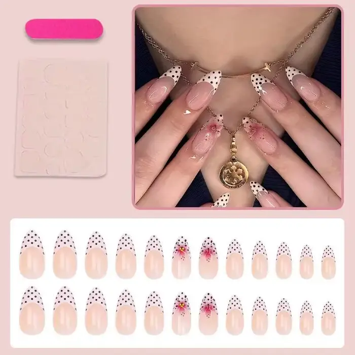 24 faux ongles mats en forme d'amande