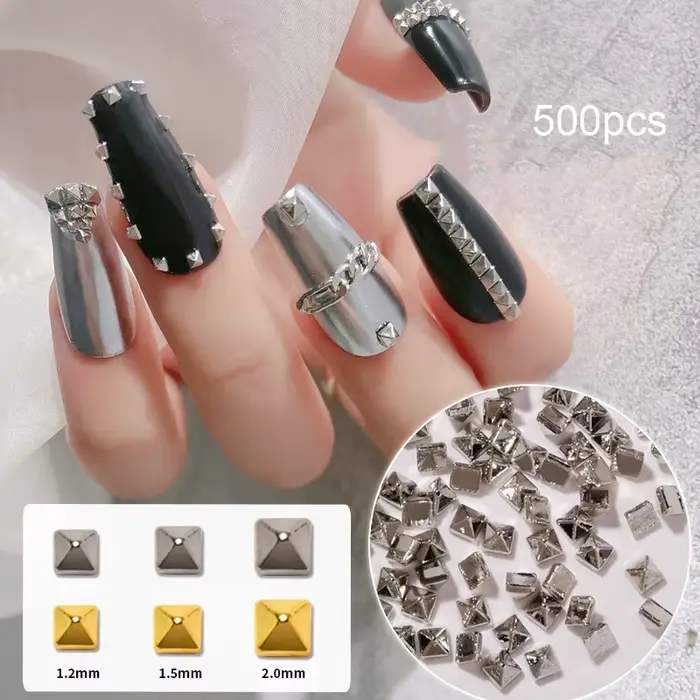 Breloques à dos plat pour ongles, rivet, métal d'érable, pointes punk, goujons, biscuits, conception