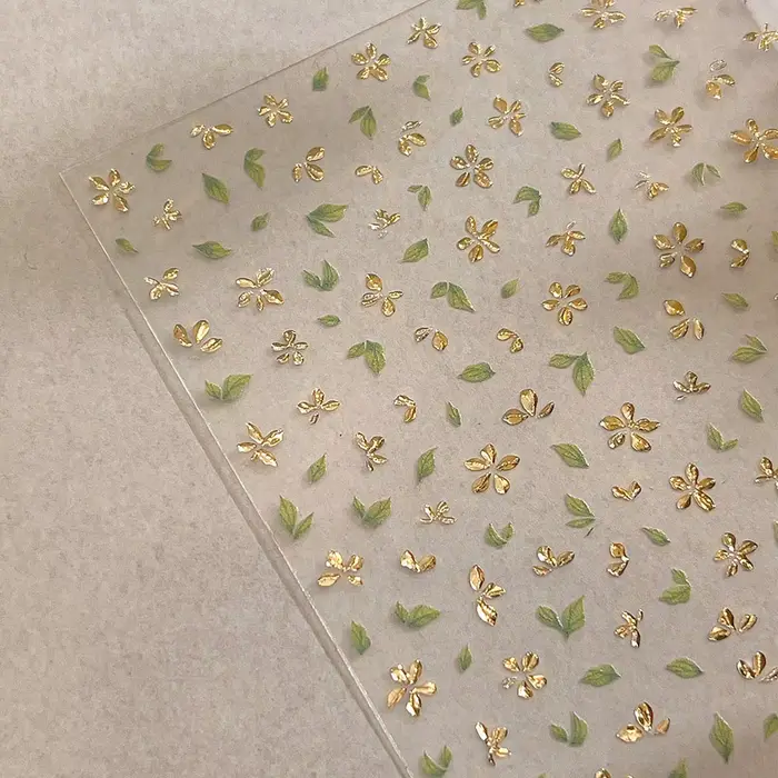 Autocollant pour ongles en feuille d'or, fleur à cinq pétales, fleurs de printemps bronzantes, suppo