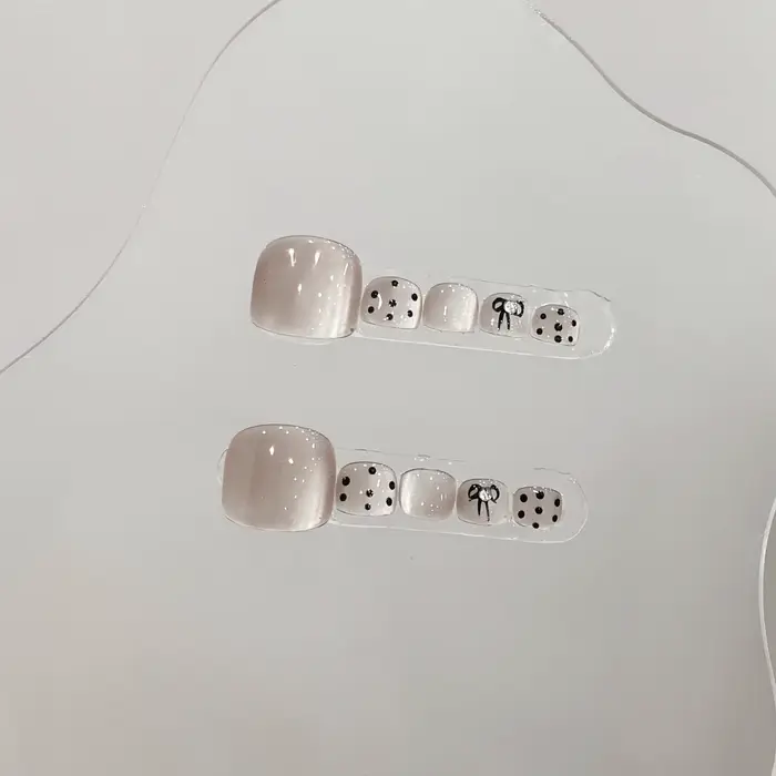 10/12 pièces Faux ongles faits main courts carrés couleur unie à presser, faux ongles à motif vague 