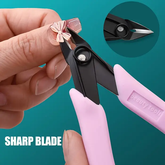 Outils à ongles multifonctionnels : coupe-ongles