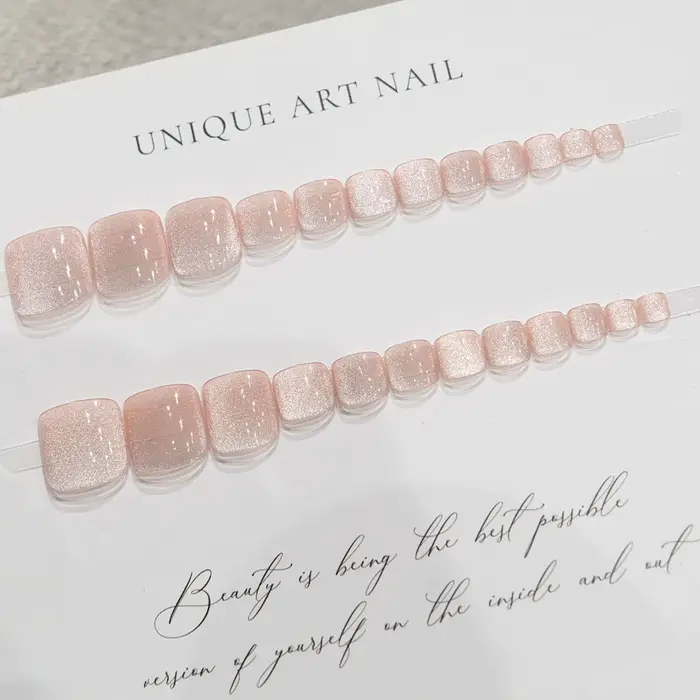 24 pièces/boîte Faux ongles pour les orteils effet yeux de chat rose scintillant