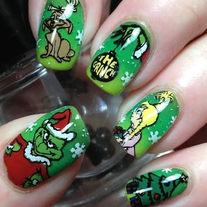 Faux ongles carrés courts à pression de noël monstre vert mignon avec lettres vertes Grinch couvertu