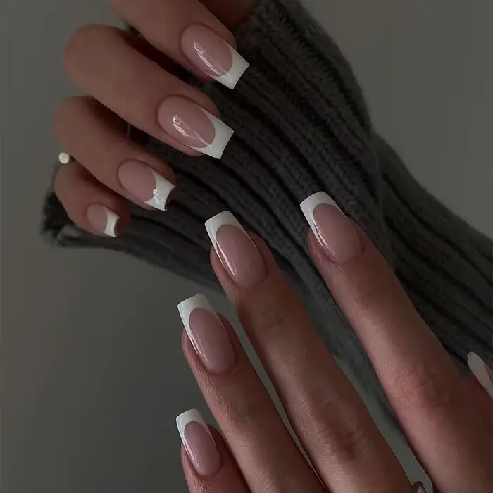 24 pièces pointe française presse à la main sur les ongles minimaliste couleur unie faux