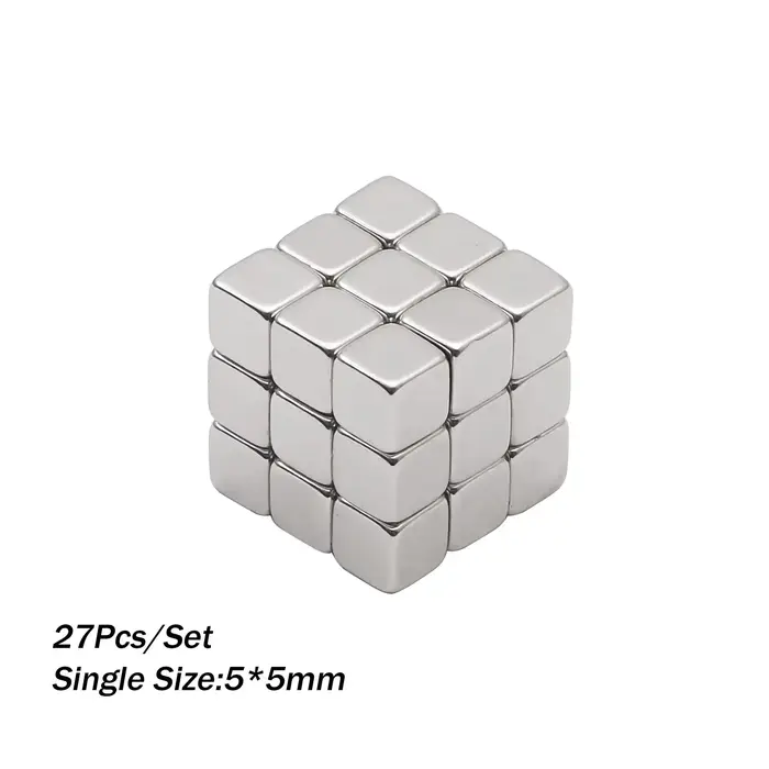 Cube magnétique œil de chat pour ongles