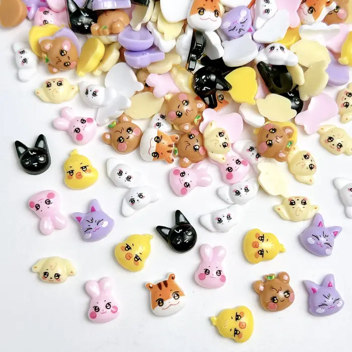 20 pièces dessin animé mignon tigre chat résine ongles breloques 3D créatif coloré lapin ours série 