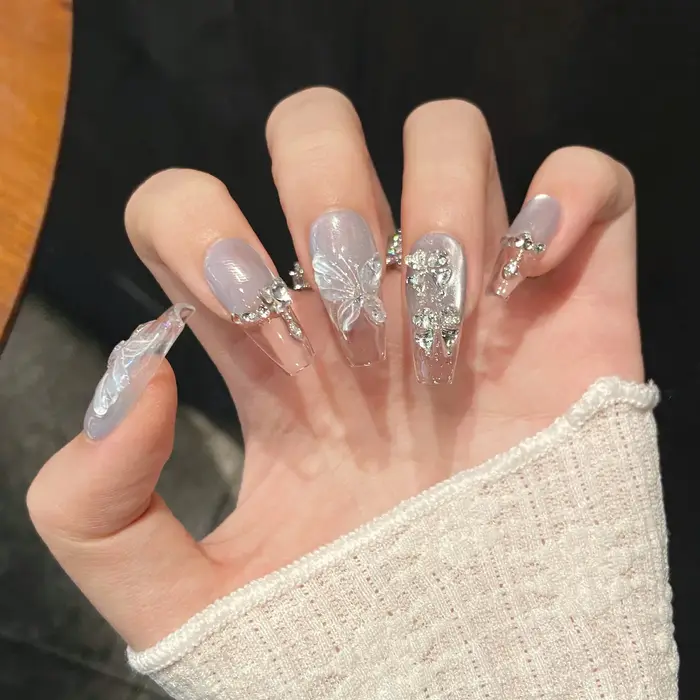 10 pièces à la main bleu glace dégradé presse sur ongles avec papillon conception faux