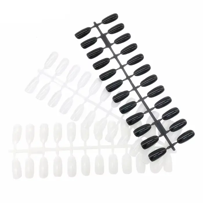 Faux ongles naturels transparents noirs