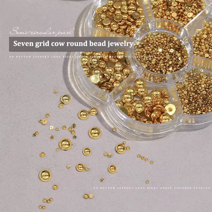 Décorations d'ongles en perles argentées et dorées à 7 compartiments