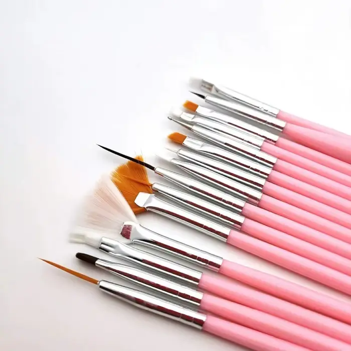 Ensemble de 15 pinceaux roses pour nail art