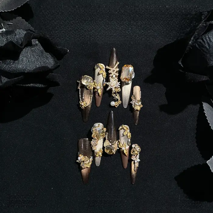 Faux ongles à chaîne sculptée œil de chat jaune café