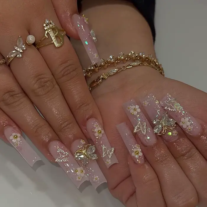 24 faux ongles longs carrés à la française, motif cœur 3D, à presser, avec strass, prêts à poser, po