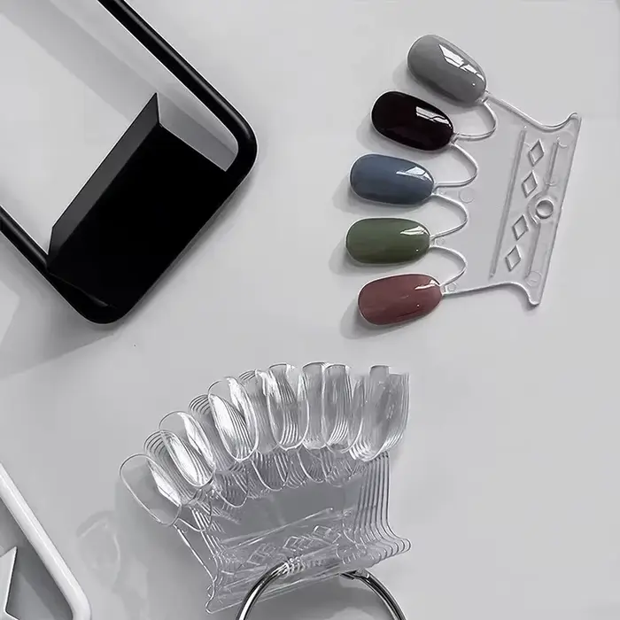 Nuancier d'échantillons de vernis à ongles