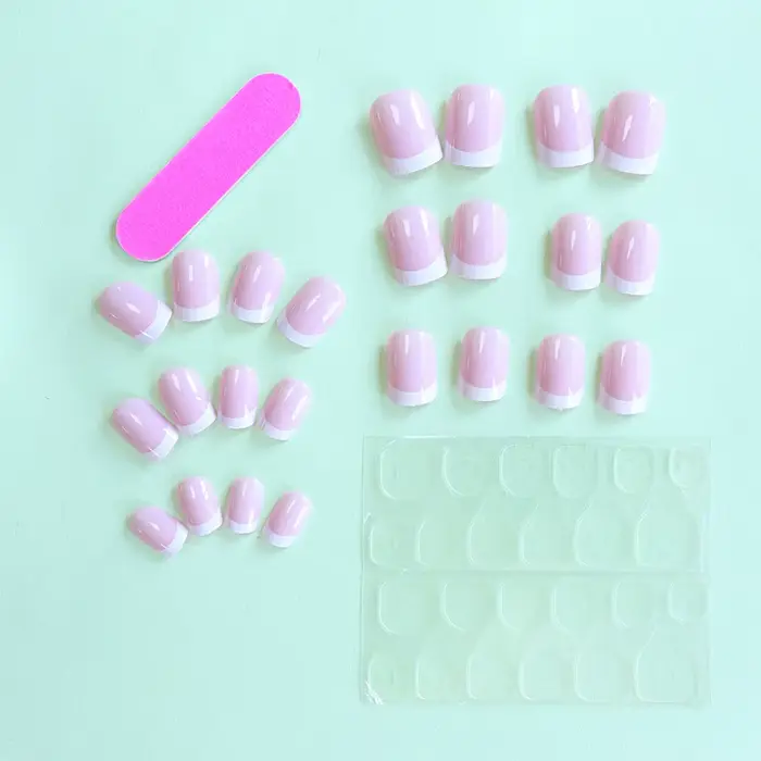 Faux ongles courts et carrés pour couples, nail art, rose, français, rendez-vous en plein air, soiré