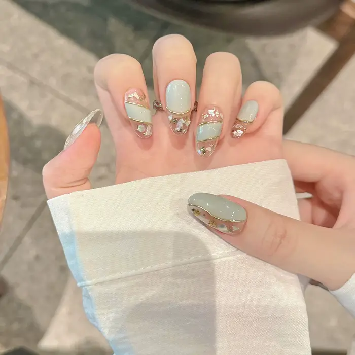 10 pièces Vintage faux ongles faits à la main glace Transparent menthe vert or bordure conceptions presse