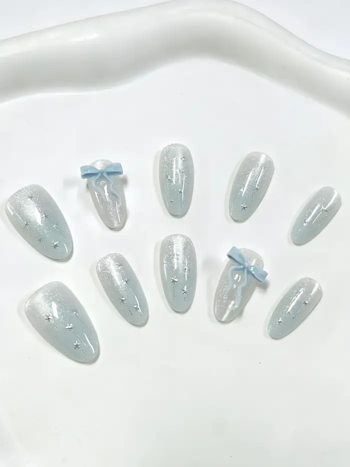 10 faux ongles en forme d'amande