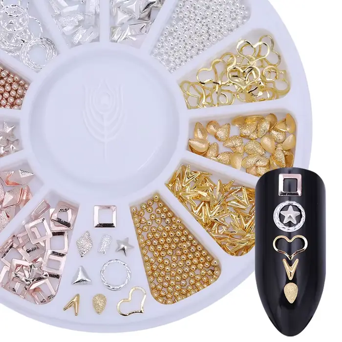 Décoration d'ongles 3D en roue