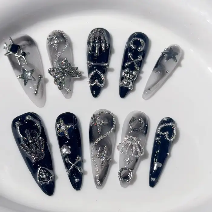 Menhera Spice Girls Presse Artisanale Sur Les Ongles Y2K Noir Blanc Rendu Longue Pointe Nail Art Papillon Star Couronne Cool Fau
