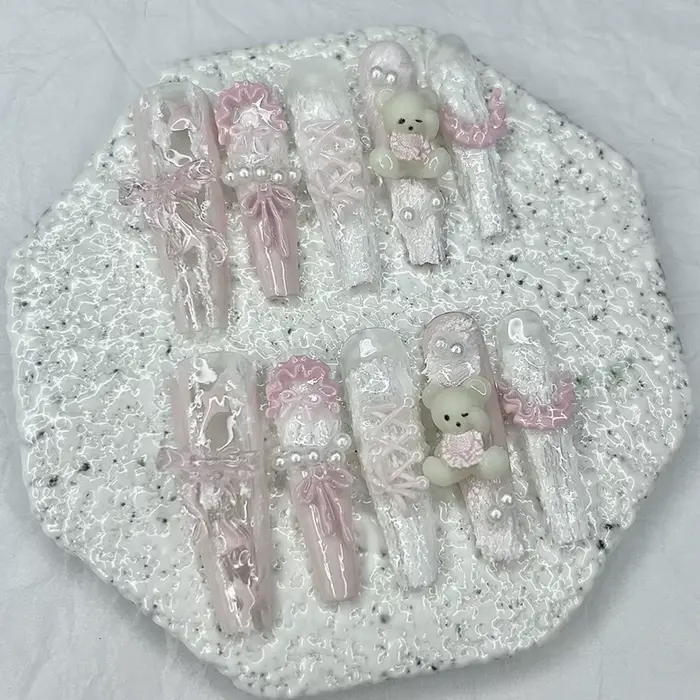 10 pièces mignon rose bleu Lolita français dentelle à la main presse sur les ongles 3D ours en peluche arc perle faux