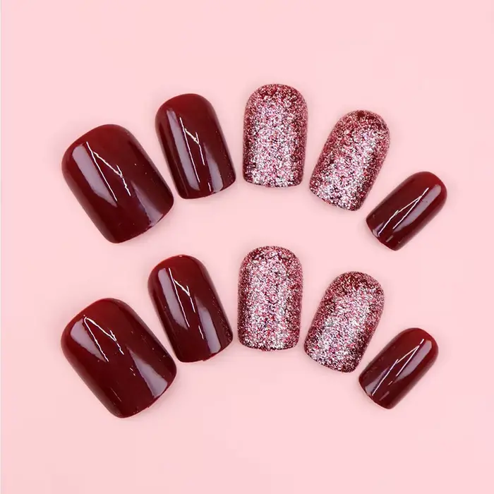 Faux ongles courts et moyens pour femmes et filles