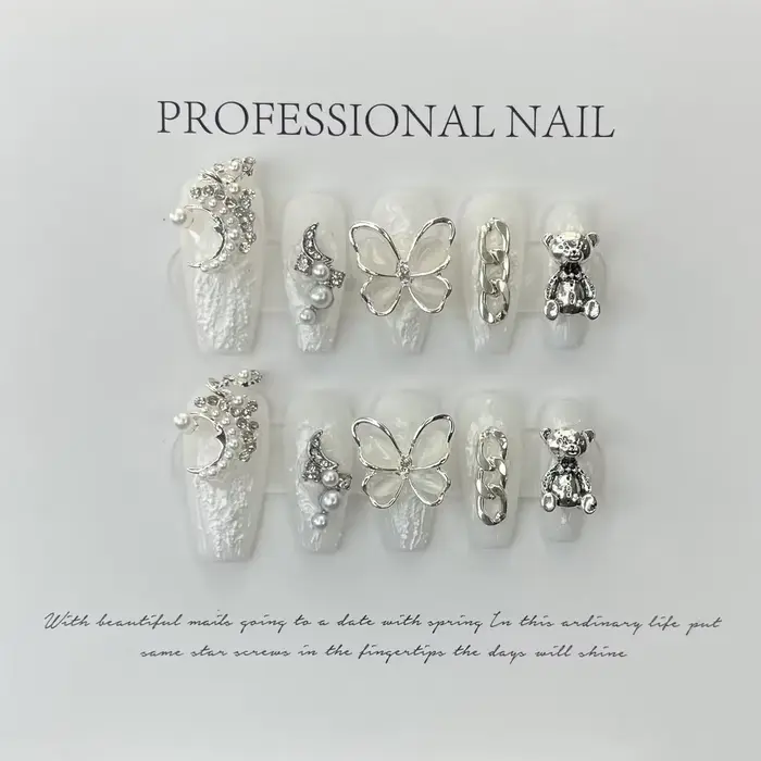 Faux ongles en cristal laiteux