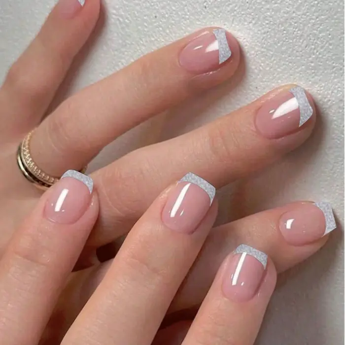 24 pièces/ensemble faux ongles carrés courts pour femmes mignon mariée coeur blanc français conseils