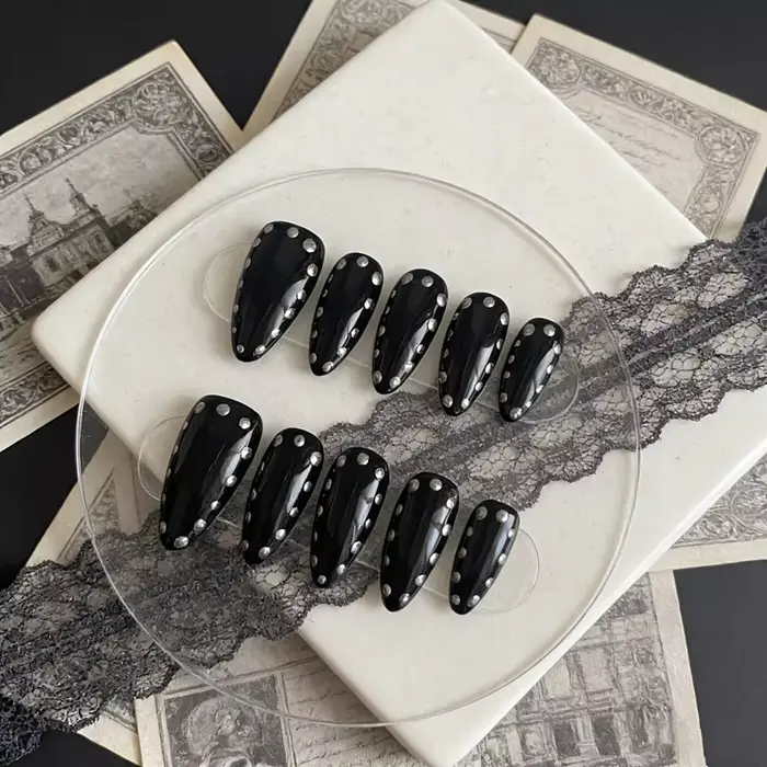 10 faux ongles noirs faits à la main, style rock-chic, manucure de luxe gothique, forme amande, réut