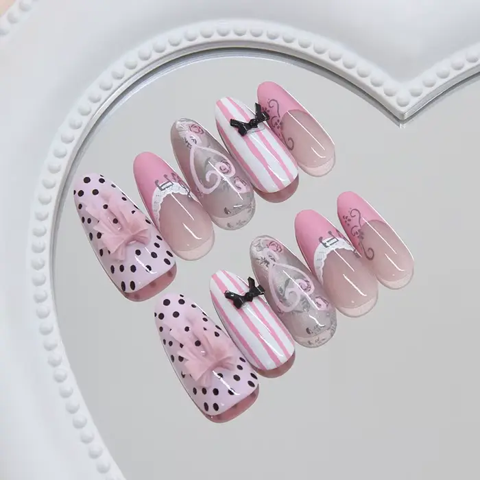 30 faux ongles créatifs motif notes de musique