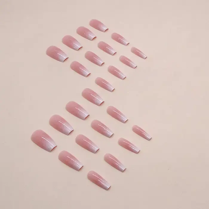 Faux ongles à presser de taille moyenne