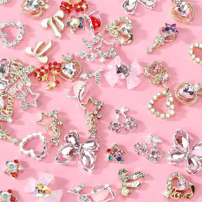 24 pièces breloques pour ongles Y2k alliage Nail Art strass breloques 3D coeur étoile arc avec stras