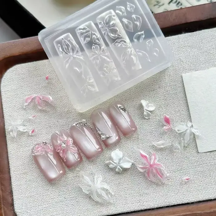 Moule à ongles en Silicone fleur de lys glacée