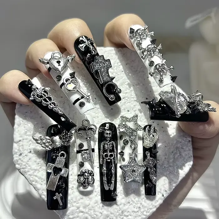 Faux ongles carrés à Tube Extra Long Y2K, rayures noires et blanches, faits à la main, étoiles Gyaru