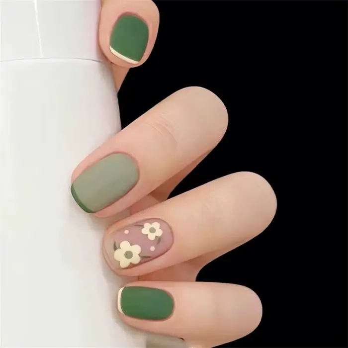 24 pièces/ensemble mignon Matcha Milkcap petite fleur faux ongles doux fille collant presse