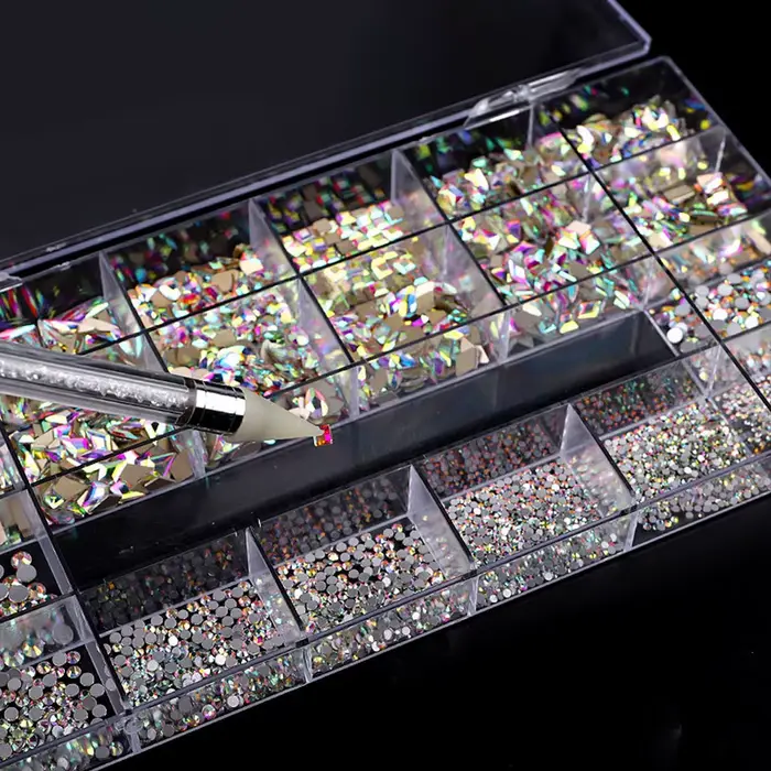 Boîte à strass à 21 grilles, mélange de diamants pour ongles, verre plat en forme de diamant, bricol