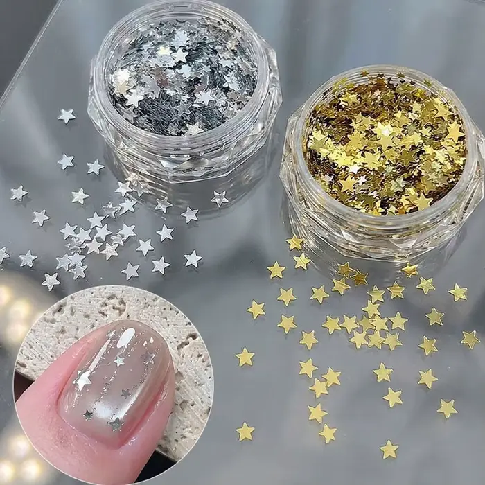 Paillettes argentées pour la décoration des ongles