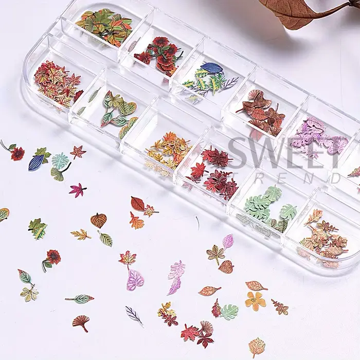 Ensemble de 12 grilles de fausses feuilles d'érable pour ongles