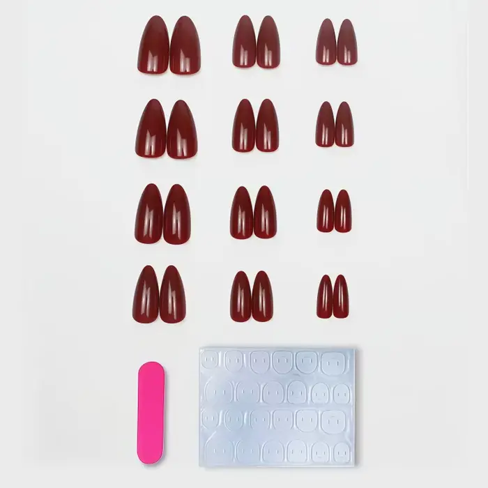 24 faux ongles de couleur unie rouge vin