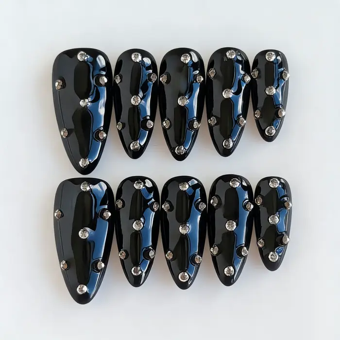 10 pièces de longs ongles à pression faits à la main en amande