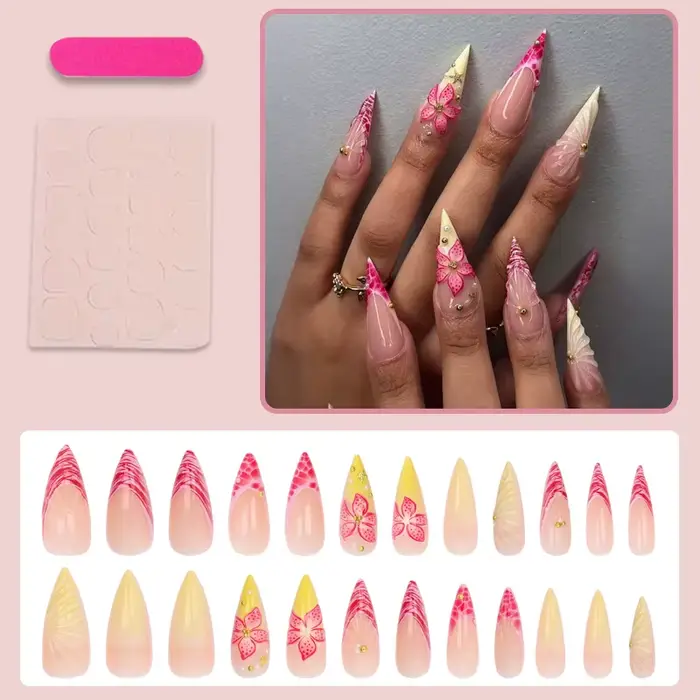 24 faux ongles longs décorés de gravures florales en trois dimensions