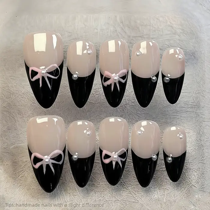 10 faux ongles noirs français, motif nœuds, faits à la main, à presser, brillants, courts, en amande