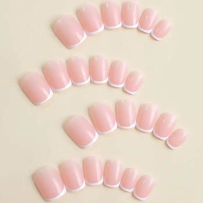 Kit de 48 faux ongles français brillants en acrylique, comprenant 24 ongles courts carrés et 24 ongles d'orteils, entièrement couvrants et élégants