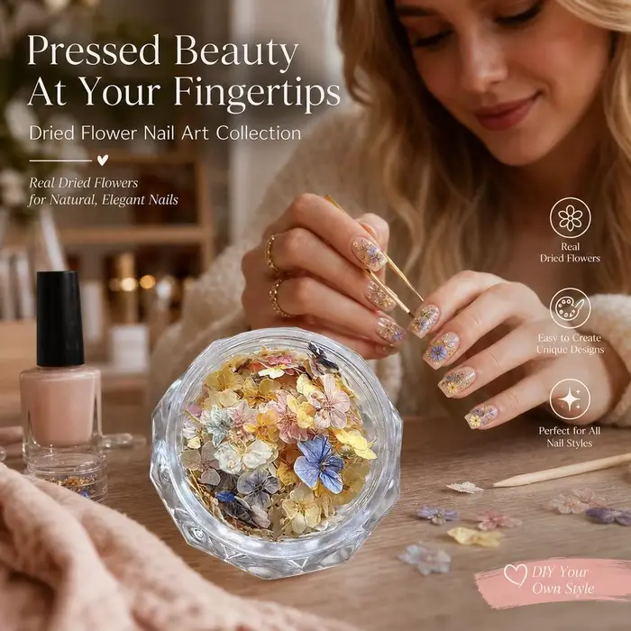Décoration d'ongles en fleurs séchées
