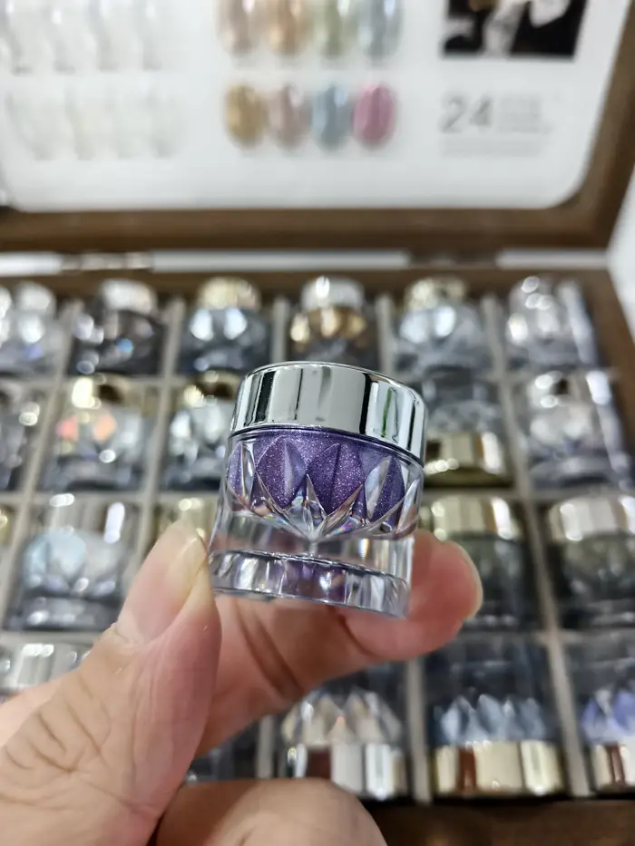 Ensemble de 24 couleurs pour nail art