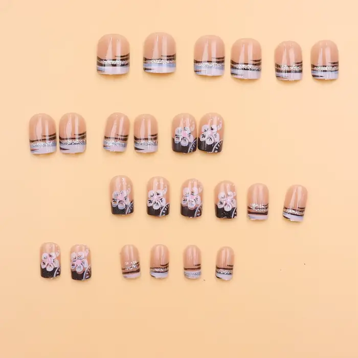 Faux ongles courts et moyens pour femmes et filles