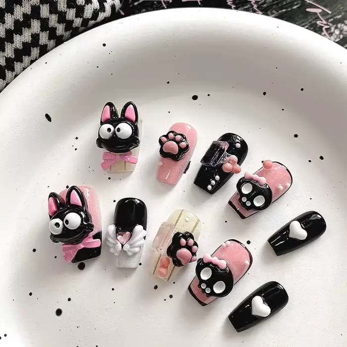 10 pièces d'art d'ongle de chat mignon carré court, faux ongles d'amour de squelette de dessin animé