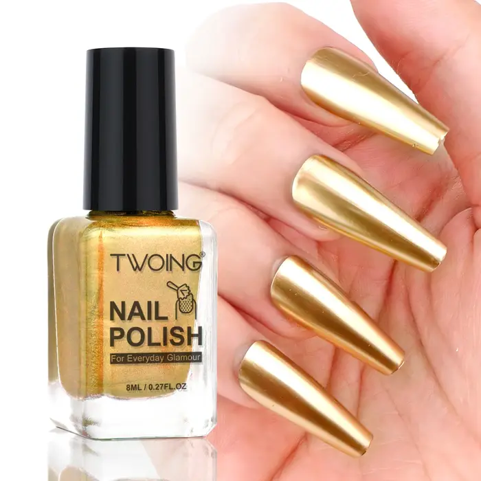Vernis à ongles métallique doré
