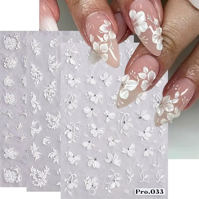 Autocollants pour ongles à fleurs blanches