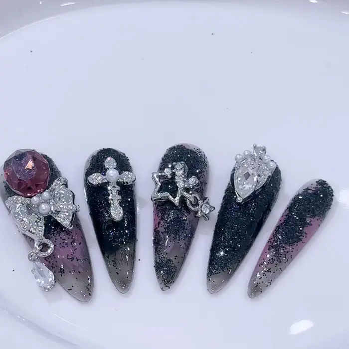 Nail Art fait à la main de luxe N64.Oblivion Dark Spice Girls