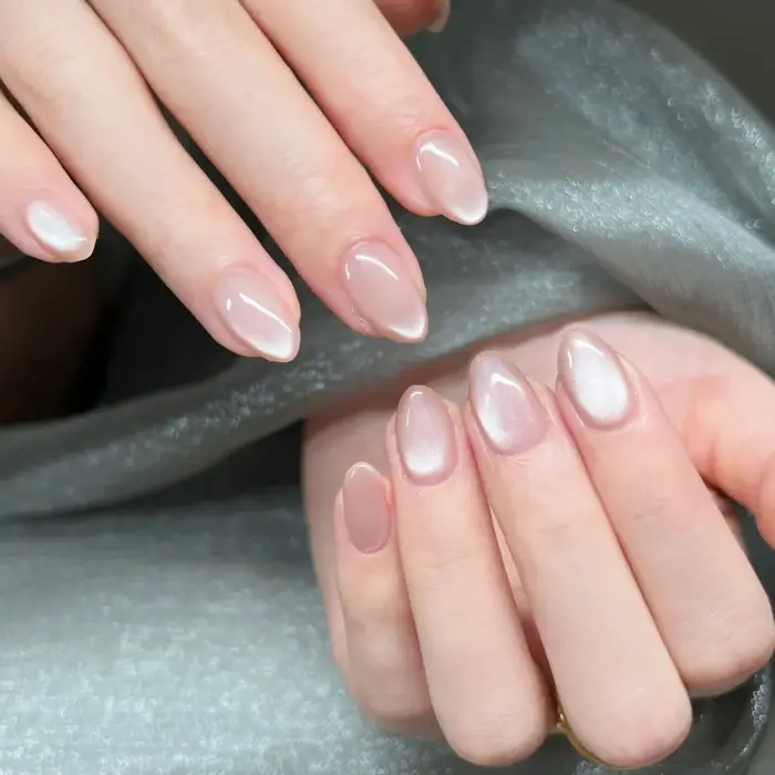24 faux ongles roses en amande à presser, simples, prêts à poser, pour femme