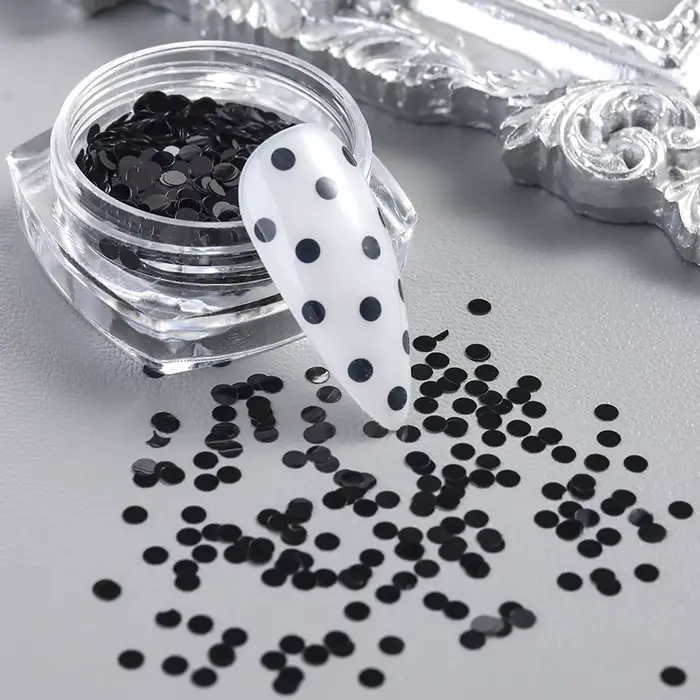 Accessoires de nail art à pois noirs et blancs scintillants